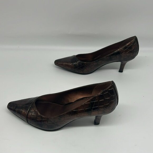 Easy Street Bronze Snake Patent Chiffon Small Heel Pumps Pointed Toe 6.5 WIDE - Picture 9 of 16